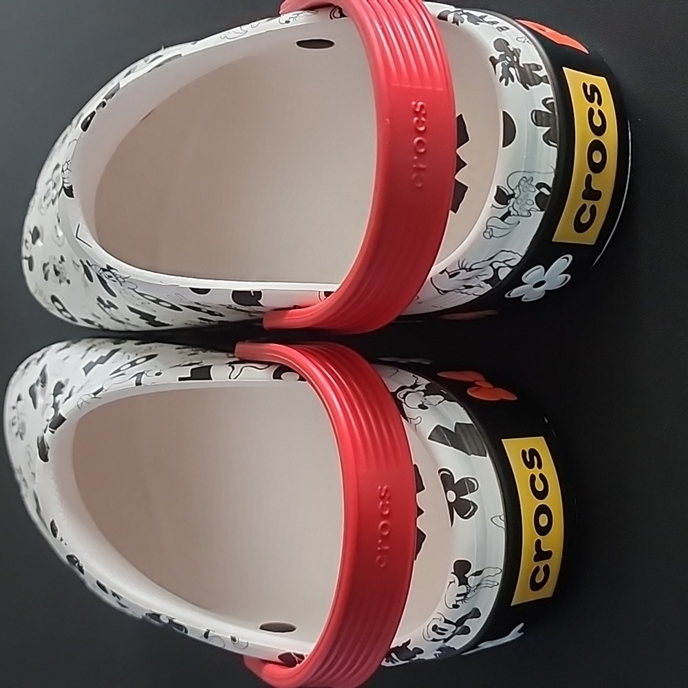 CROCS Mickey & Minnie Print Clog with Red Strap - Picture 9 of 9